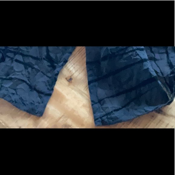 Chico’s Sheer Crepe Black Button-Up Shirt - Picture 4 of 4